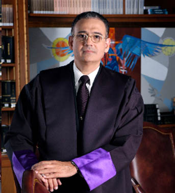 Dr. Edgar Hernández Mejía